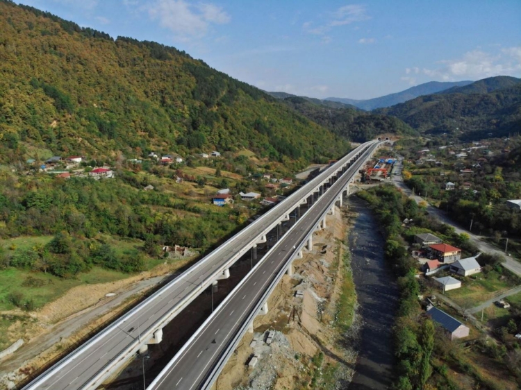 格鲁吉亚E60高速F2项目照片1.jpg